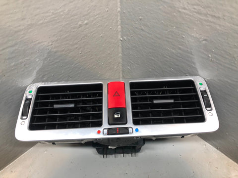 Range Rover L322 Dashboard Centre Air Vents JBD000022PUY with Hazard Switch