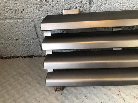 Range Rover L322 Front Grille Grey DHB100150 Standard Grill 2002 to 2005 R24036