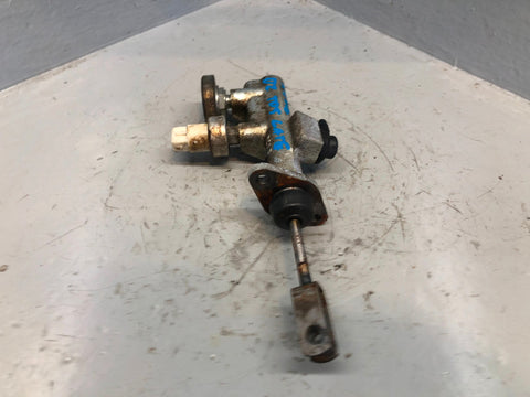 Discovery 2 Clutch Master Cylinder STC000280 TD5 Land Rover 1998 to 2004 R19026