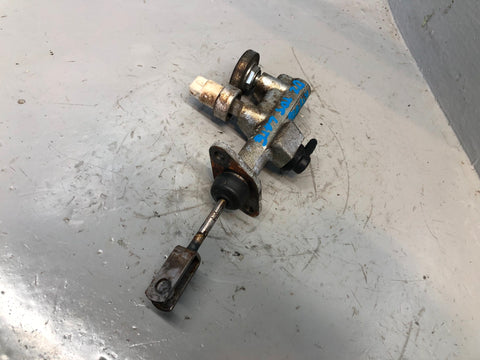 Discovery 2 Clutch Master Cylinder STC000280 TD5 Land Rover 1998 to 2004 R19026