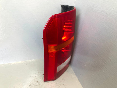 Discovery 3 Tail Light Cluster Near Side Rear XFB000573 2004 to 2009 D26036