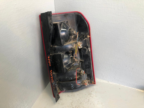 Discovery 3 Tail Light Cluster Near Side Rear XFB000573 2004 to 2009 D26036