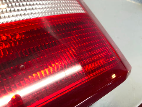 Discovery 3 Tail Light Cluster Near Side Rear XFB000573 2004 to 2009 D26036