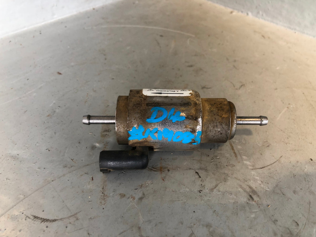 Discovery 4 Webasto Fuel Dosing Pump 3.0 SDV6 WOS 9019847C Land Rover