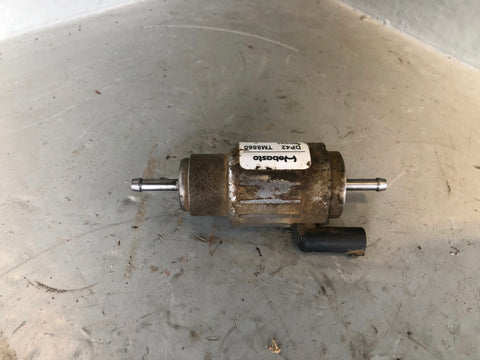 Discovery 4 Webasto Fuel Dosing Pump 3.0 SDV6 WOS 9019847C Land Rover