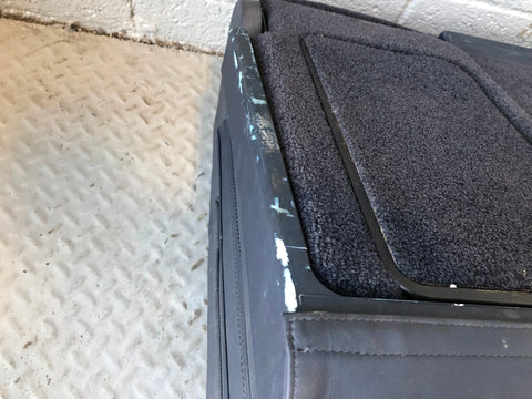 Range Rover L322 Leather Seats Blue Heated Media Screens 2002 to 2006 R31075