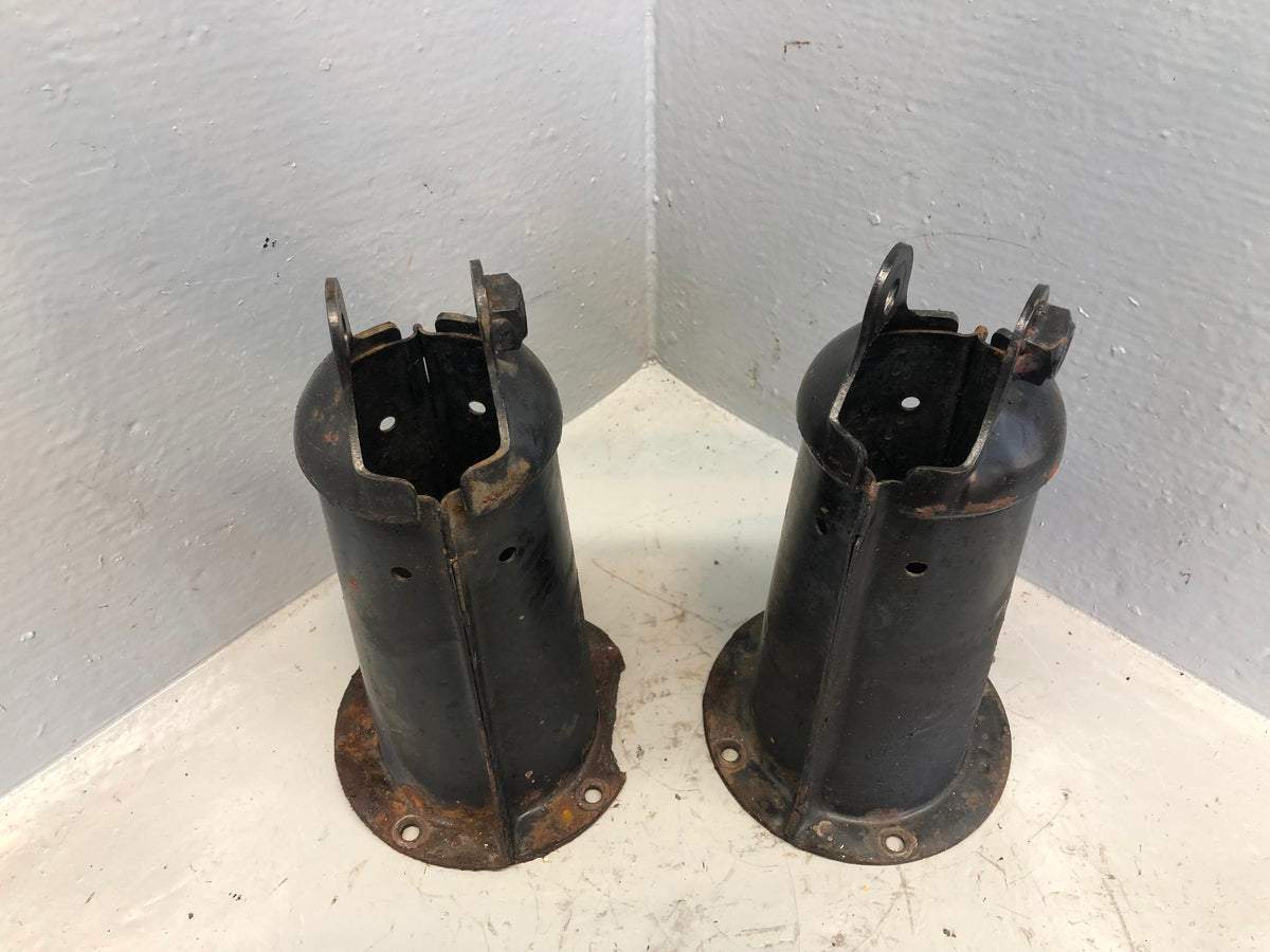 Discovery 2 Front Shock Turrets Pair KVU101051 Land Rover 1998 to 2004 R19026
