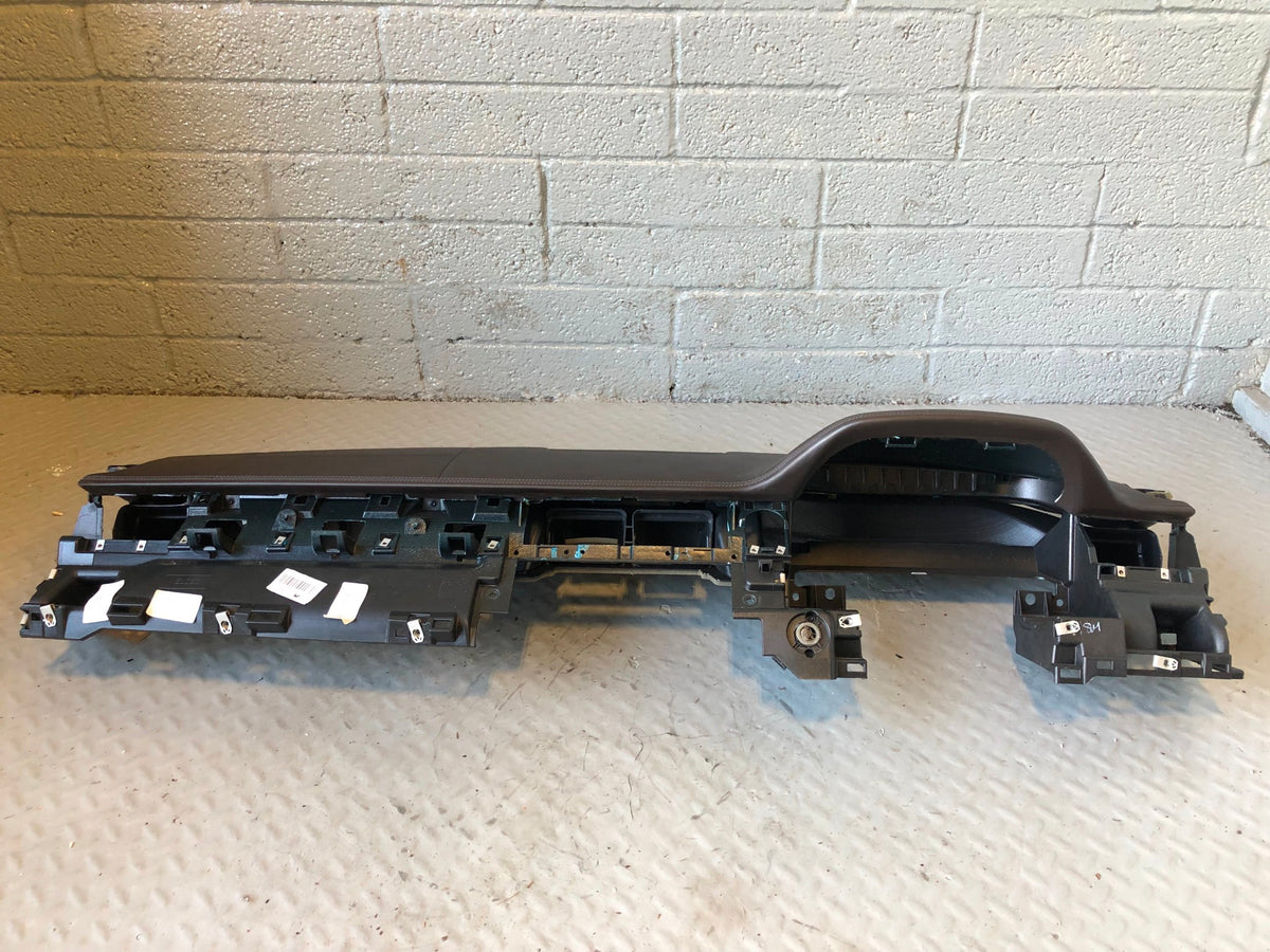 Range Rover Evoque Dashboard with Passenger Airbag Black 2011 to 2015 L02095