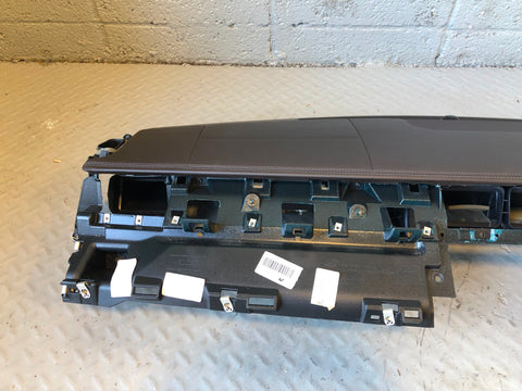 Range Rover Evoque Dashboard with Passenger Airbag Black 2011 to 2015 L02095