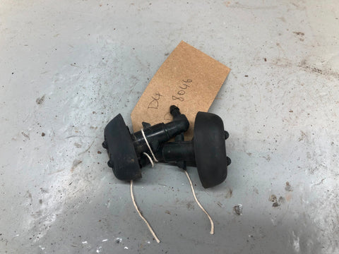 Discovery 3 4 Windscreen Washer Jets Pair Land Rover L319 2004 to 2016 D28046