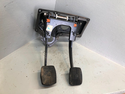 Discovery 2 Pedal Set Manual Clutch Brake 2.5 TD5 Land Rover 1998 to 2004 R19026