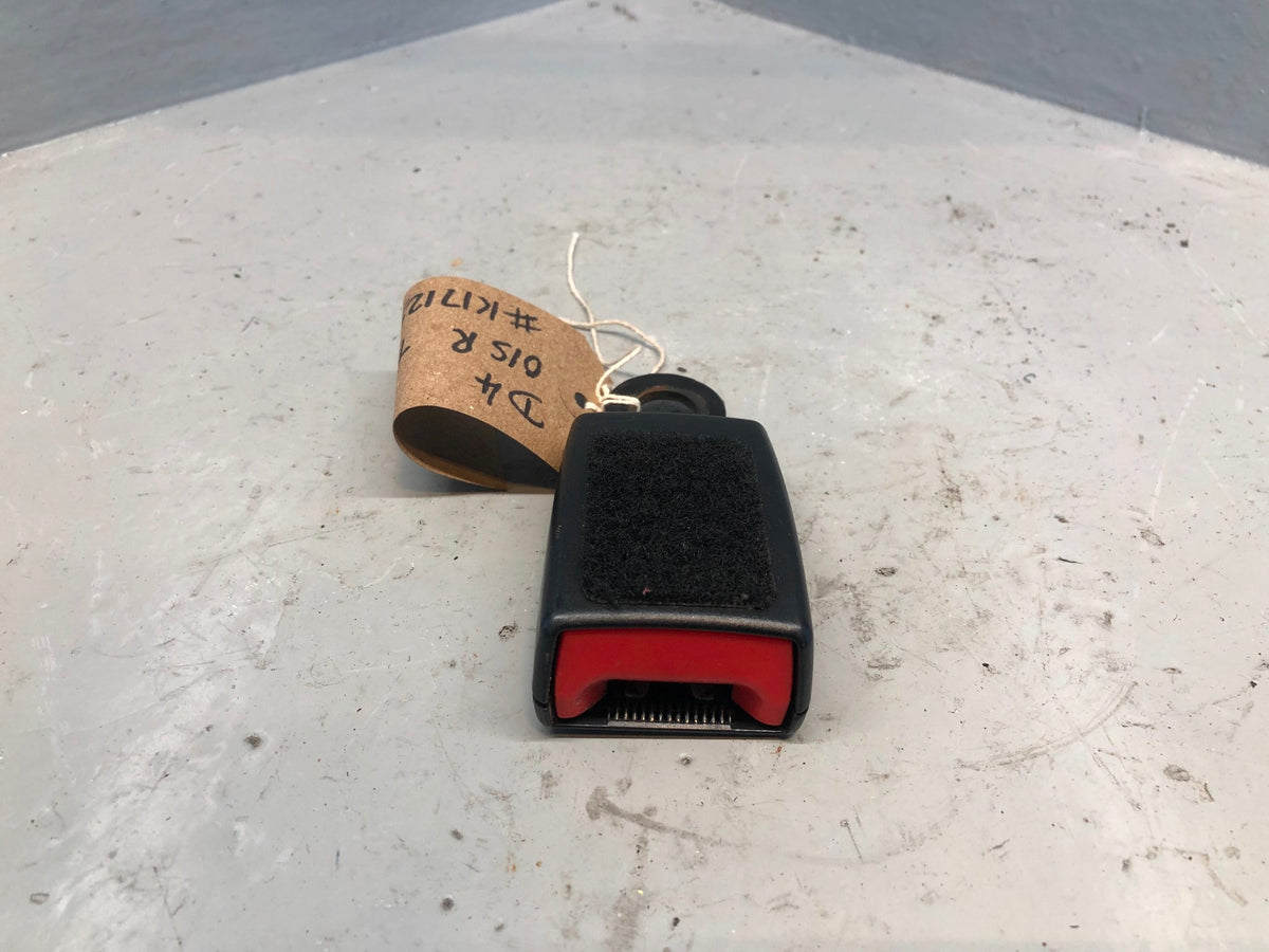 Discovery 4 Seat Belt Buckle Clasp Off Side Rear Land Rover 2009 to 2016 Type 1