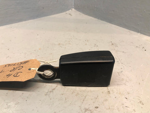 Discovery 4 Seat Belt Buckle Clasp Centre Rear Land Rover 2009 to 2016 Type 1