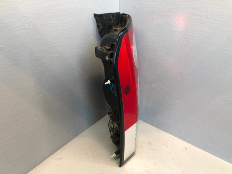 Discovery 4 Rear Light Near Side Tail Lamp Land Rover 2010 to 2014 K17125