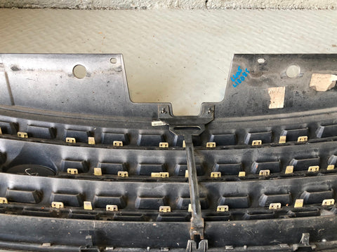 Range Rover L405 Grille Front in Silver Pre-Facelift 2013 to 2015 L18085