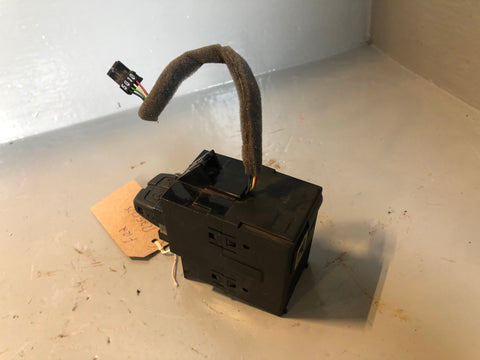 Freelander 2 Ignition Barrel with 1 Key Land Rover 2006 to 2015 R25075