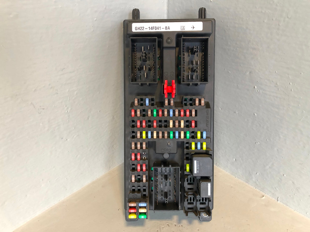 Discovery 4 Fuse Box Body Control Module 3.0 TDV6 GH22-14F041-BA Land Rover