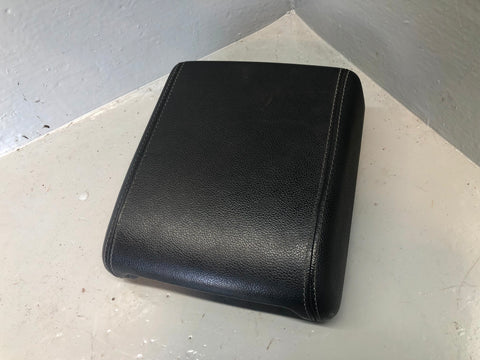 Range Rover Evoque Centre Console Armrest Lid in Ebony Black L538 L22055