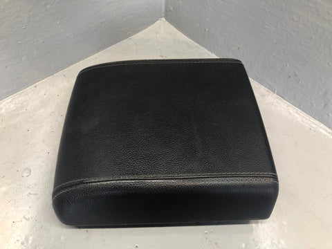 Range Rover Evoque Centre Console Armrest Lid in Ebony Black L538 L22055