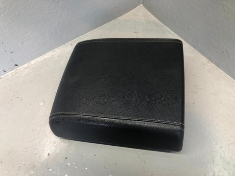Range Rover Evoque Centre Console Armrest Lid in Ebony Black L538 L22055
