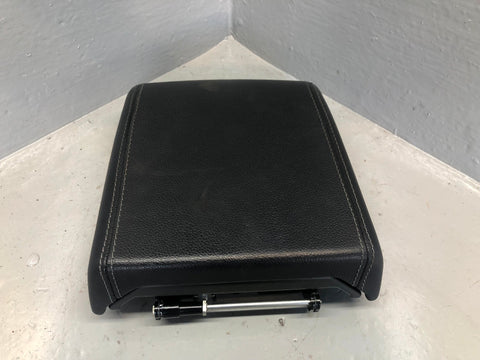 Range Rover Evoque Centre Console Armrest Lid in Ebony Black L538 L22055