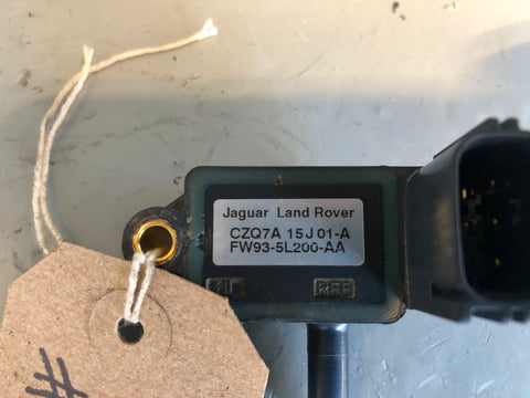 Discovery 4 DPF Pressure Sensor FW93-5L200-AA 3.0 TDV6 Land Rover 2014 to 2016