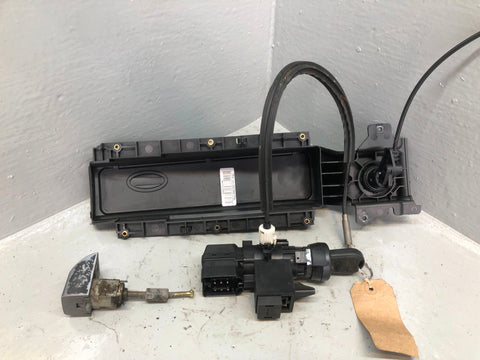 Range Rover L322 Ignition Barrel with Key Lock Set TD6 2002 to 2006 R24036
