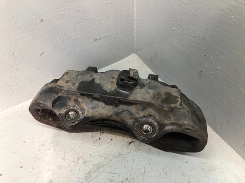 Range Rover Brake Caliper L322 Brembo Off Side Front 6 Piston 4.4 TDV8 L24026
