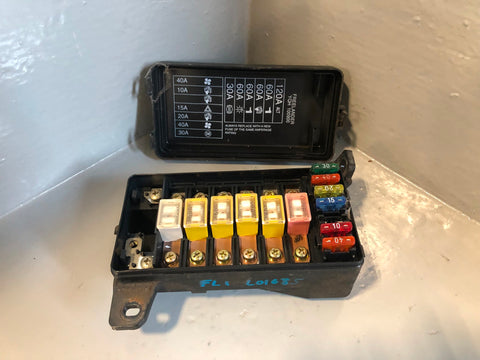 Freelander 1 Fuse Relay Box 2.0 Di YQE103040 Land Rover 1998 to 2001