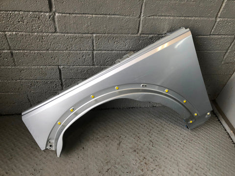 Discovery 3 Wing Near Side Front Zermatt Silver Land Rover 2004 to 2009 D26036