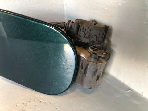 Range Rover L405 Fuel Flap Cap Cover and Mechanism in Aintree Green 2013 to 2017