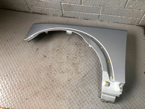 Discovery 3 Wing Near Side Front Zermatt Silver Land Rover 2004 to 2009 D26036
