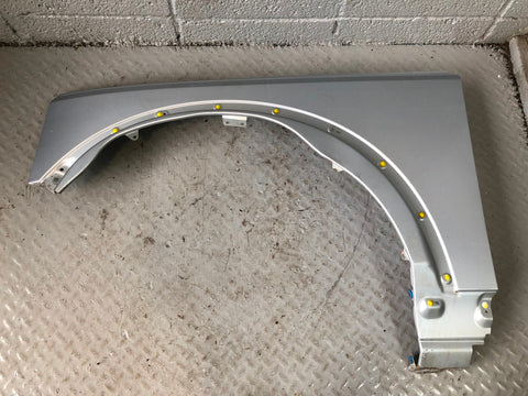 Discovery 3 Wing Near Side Front Zermatt Silver Land Rover 2004 to 2009 D26036