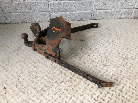 Discovery 2 Tow Bar Land Rover 1998 to 2004 R19026