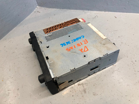 Discovery 2 Stereo Head Unit Radio Cassette Player XQD000050PMA R18125