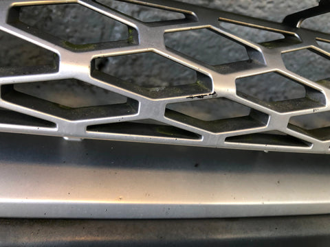Range Rover L322 Grille Front Facelift Grey and Silver 2010 to 2013 L24026