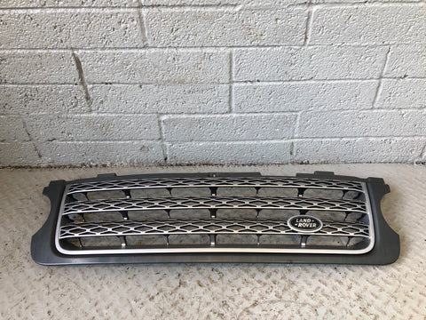 Range Rover L322 Grille Front Facelift Grey and Silver 2010 to 2013 L24026