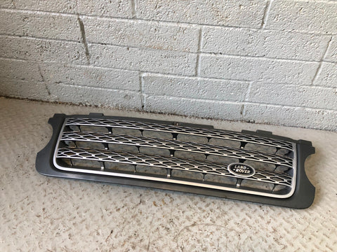 Range Rover L322 Grille Front Facelift Grey and Silver 2010 to 2013 L24026