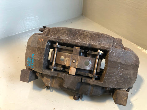 Range Rover Sport L320 Brake Caliper SEB500080 Brembo Near Side Front L24075