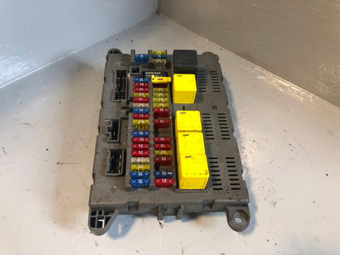 Freelander 1 Fuse Box Internal Under Dash YQE102930 1998 to 2001 Land Rover