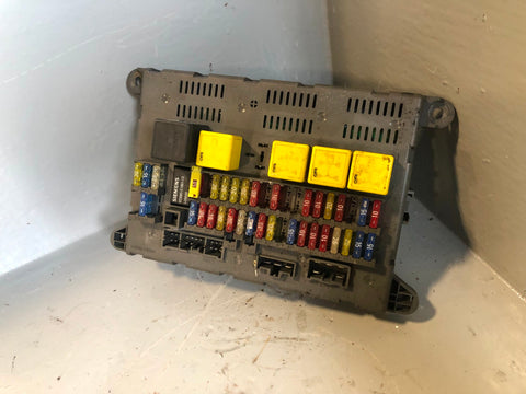 Freelander 1 Fuse Box Internal Under Dash YQE102930 1998 to 2001 Land Rover