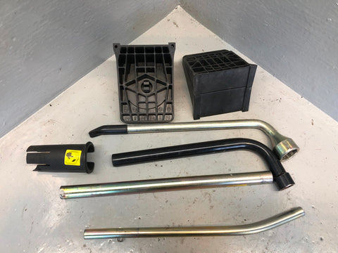 Discovery 2 Tool Kit Bag with Wheel Brace Chocks Land Rover 1998 to 2004 R18125