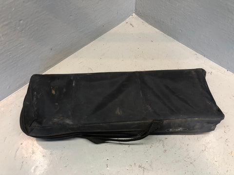 Discovery 2 Tool Kit Bag with Wheel Brace Chocks Land Rover 1998 to 2004 R18125