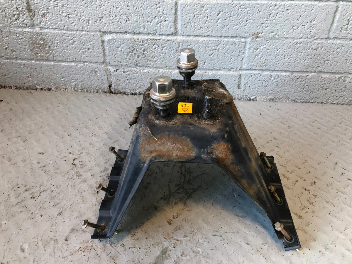 Discovery 2 Spare Wheel Carrier Bracket Td5 V8 Land Rover 1998 to 2004 R18125