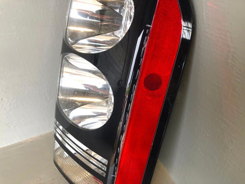 Discovery 4 Rear Light Off Side Right Tail Lamp Land Rover 2014 to 2016 K19085