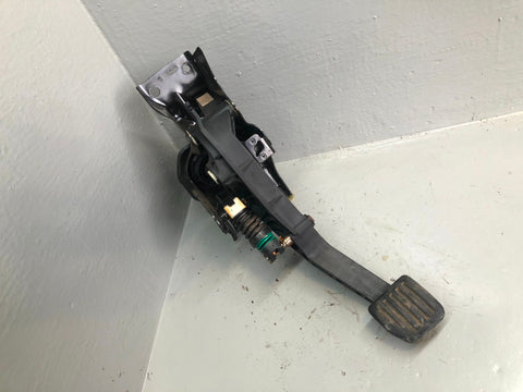 Discovery Sport Clutch Pedal GJ32-7B633-BB Manual L550 Land Rover 2014 to 2019