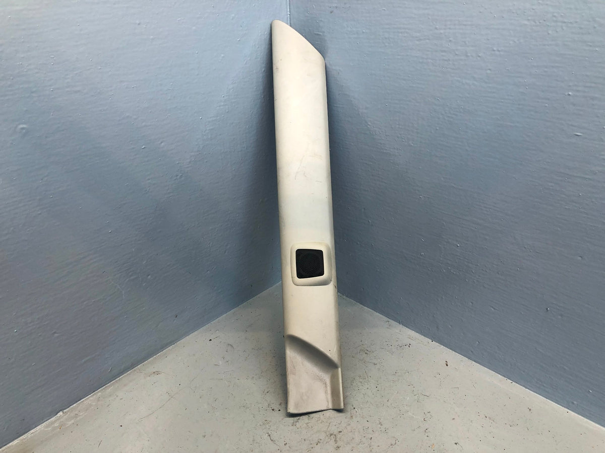 Discovery 2 Interior A Pillar Trim with Speaker Land Rover Near Side Front