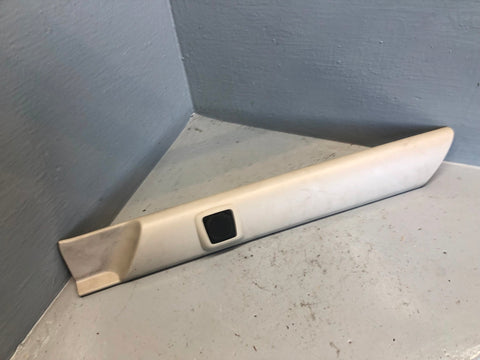 Discovery 2 Interior A Pillar Trim with Speaker Land Rover Near Side Front