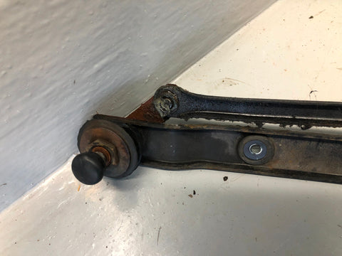 Discovery 2 Front Wiper Motor and Linkage DKD100620 Land Rover R18125