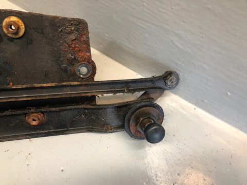 Discovery 2 Front Wiper Motor and Linkage DKD100620 Land Rover R18125